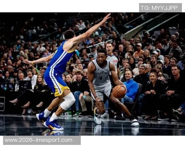 扛起球队重任福克斯场均267分助马刺迎来三连胜