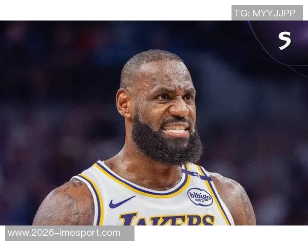 詹姆斯坚持训练与信念并肩作战期待重返赛场的坚定决心 詹姆斯坚持训练与信念并肩作战期待重返赛场的坚定决心